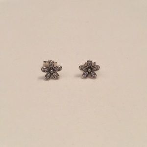 Pandora Dazzling Daisy Studs